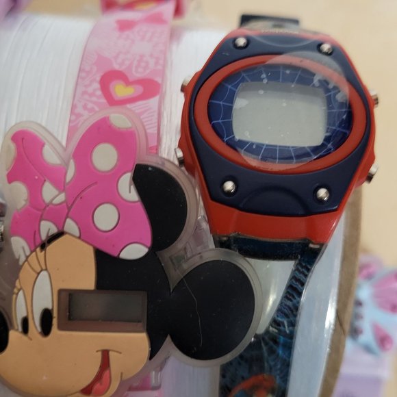 Watch Lot Plastic Novelty Fashion Characters No Batteries Untested Parts Only - Picture 7 of 8